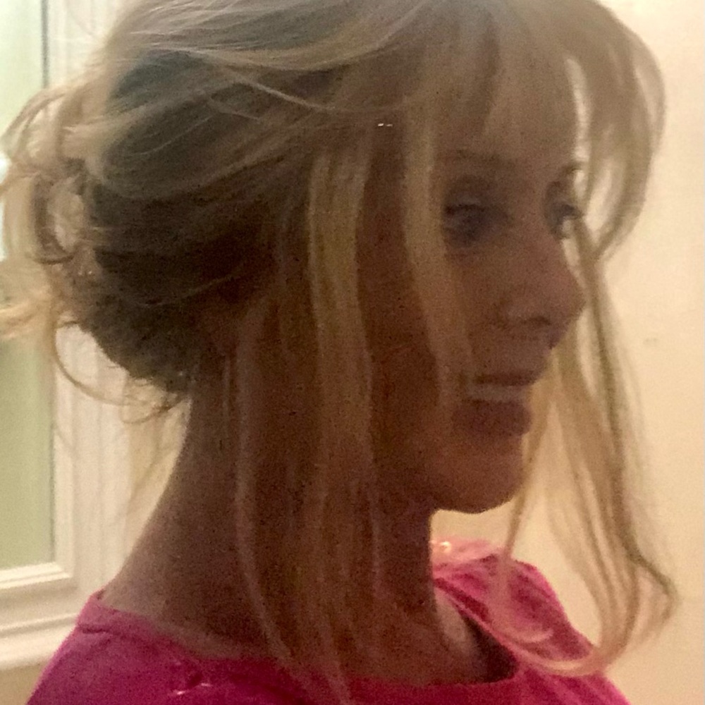 Meet your Posher, Suzanne